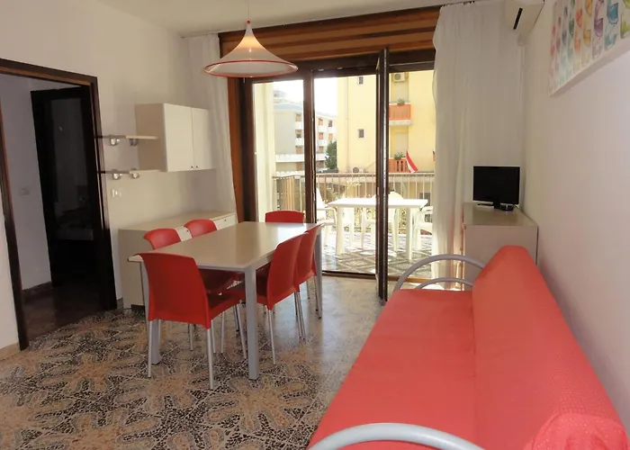 Bright Flat Close To The Sea Μπιμπιόνε